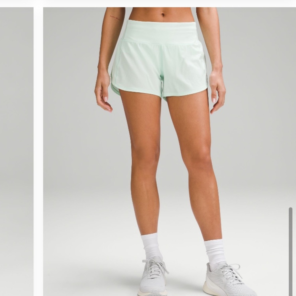 Speed up mid-rise lined short 4”